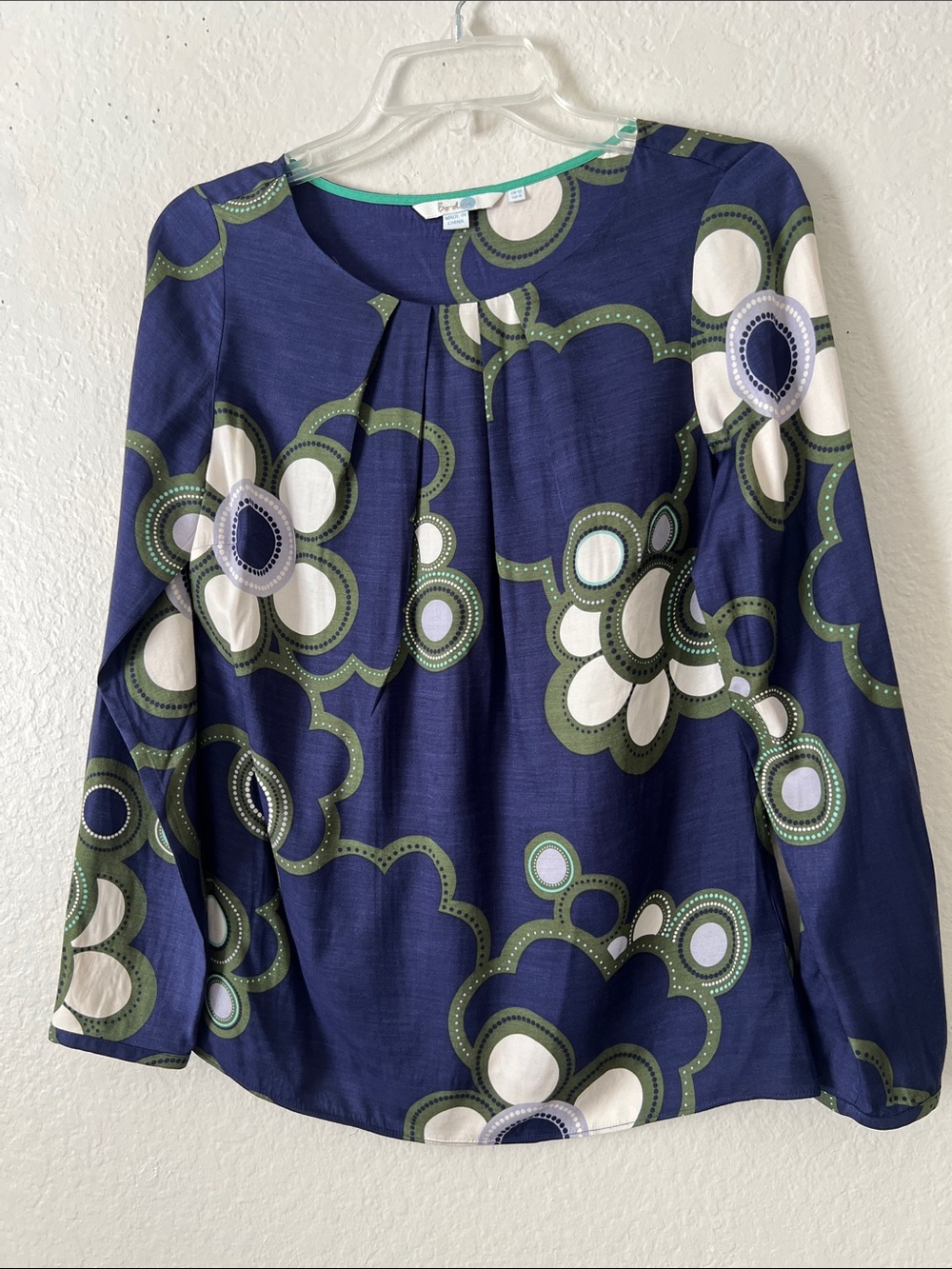 Like New! BODEN Silk Blend Floral Print Top Purple Size 6